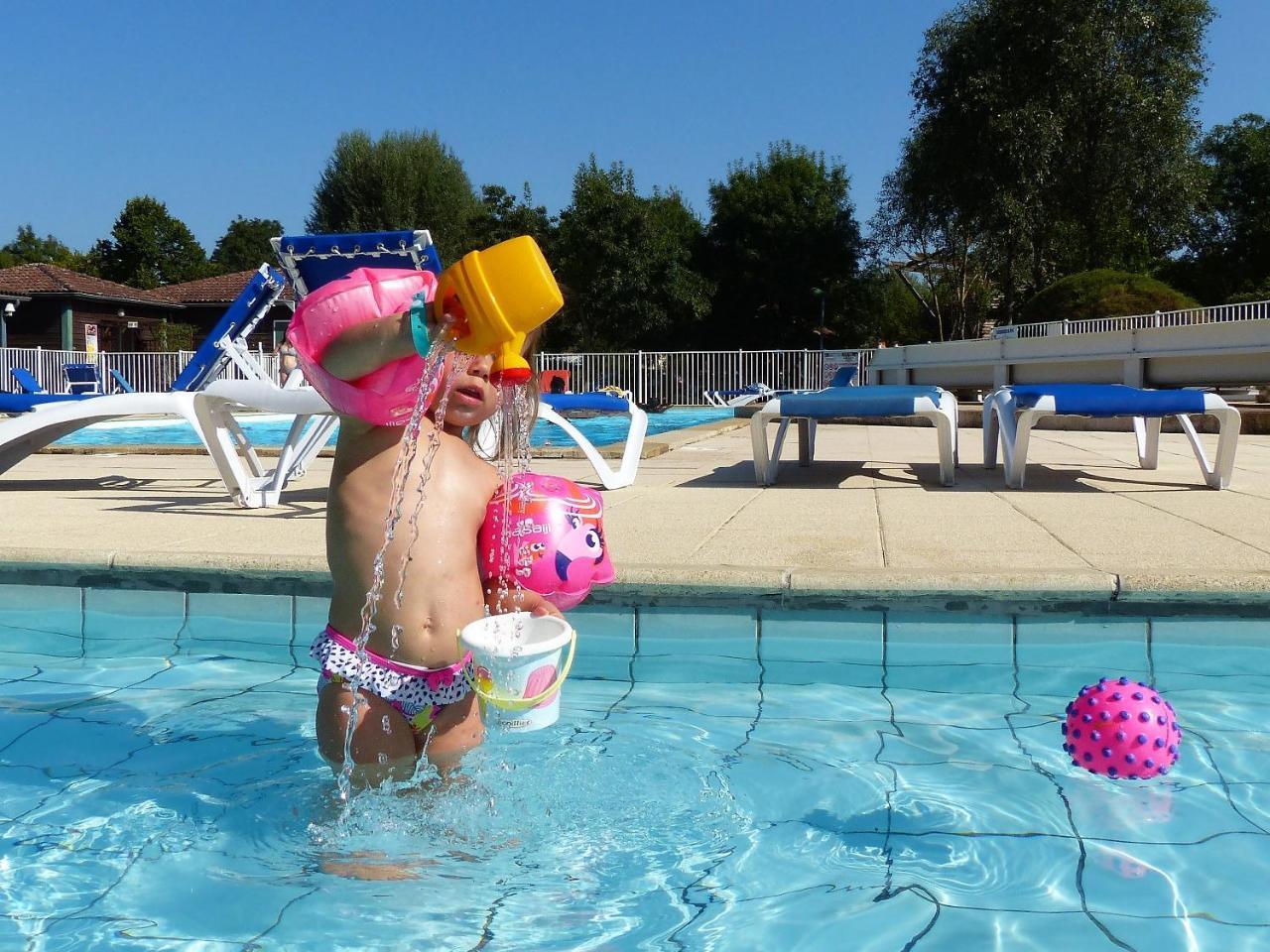 Camping Les Portes Du Beaujolais Anse Dış mekan fotoğraf