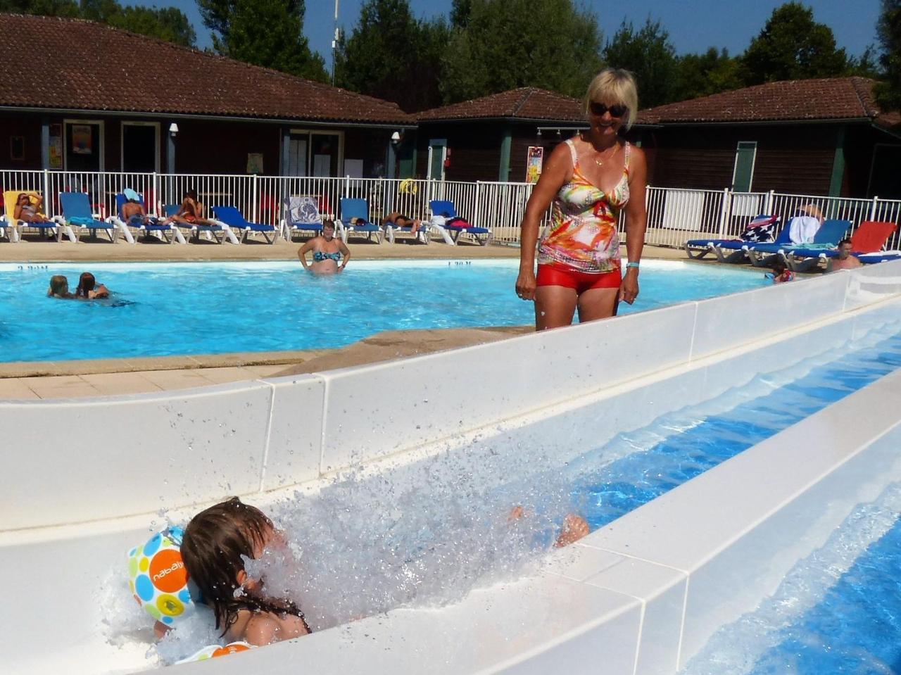 Camping Les Portes Du Beaujolais Anse Dış mekan fotoğraf