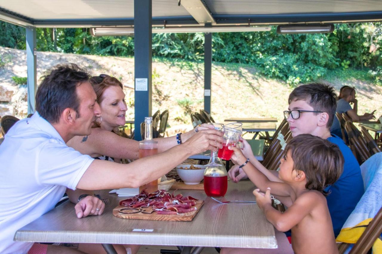 Camping Les Portes Du Beaujolais Anse Dış mekan fotoğraf