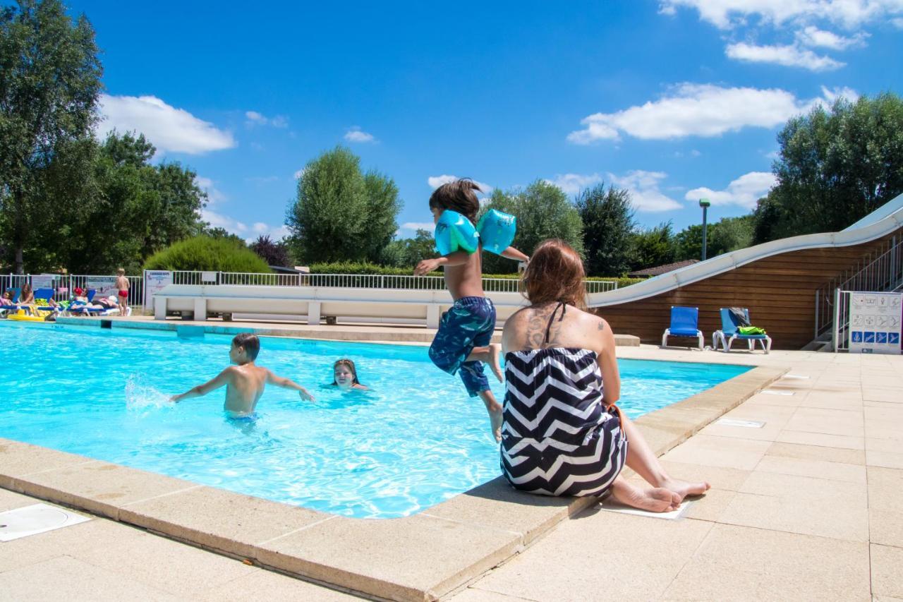 Camping Les Portes Du Beaujolais Anse Dış mekan fotoğraf